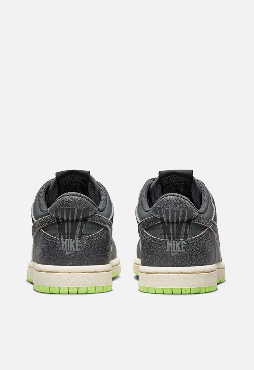 Nike - Nike dunk low se - iron grey/phantom-ghost green