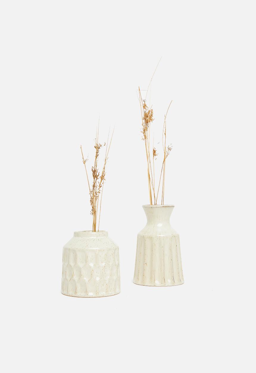 Sixth Floor - Que speckle stoneware vase - white