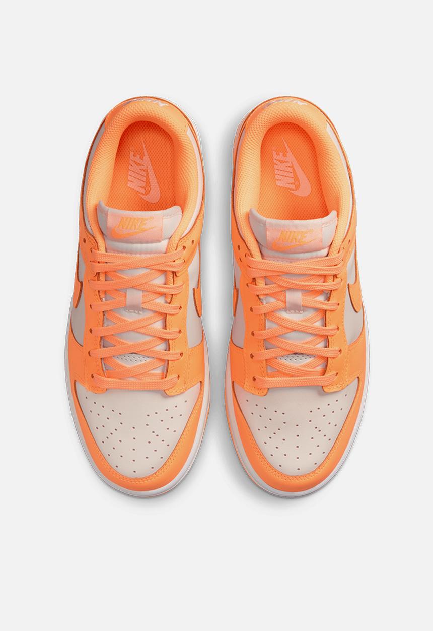 Nike - Dunk low - peach cream-white
