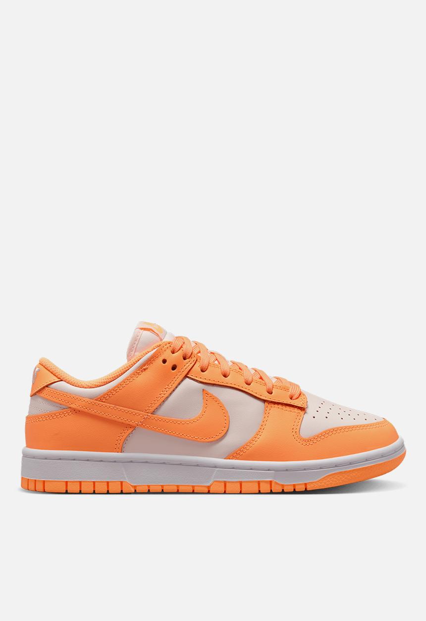 Nike - Dunk low - peach cream-white