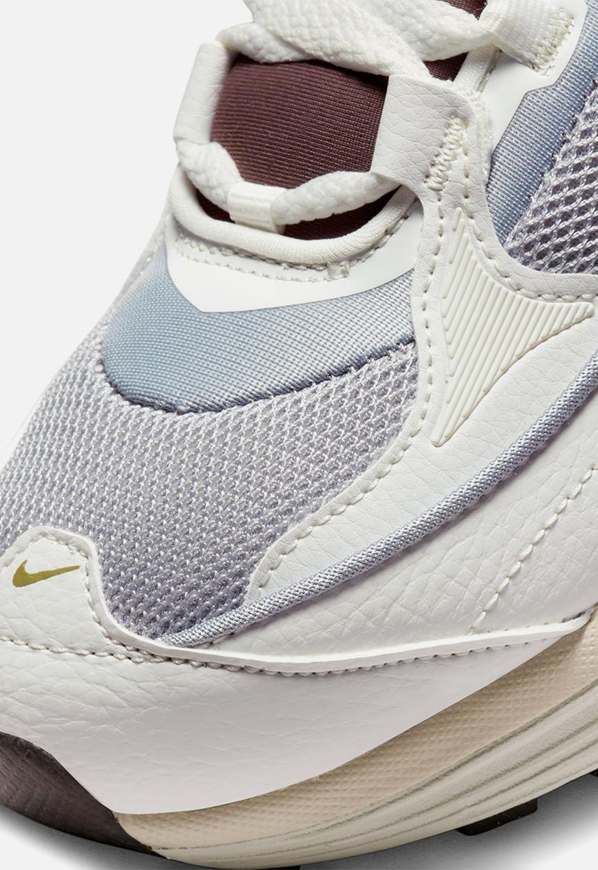 Nike - Air Max Bliss Next Nature 