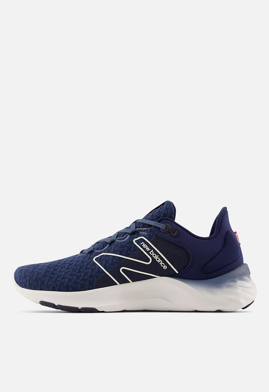 New Balance  - Fresh foam ROAV V2 - natural indigo