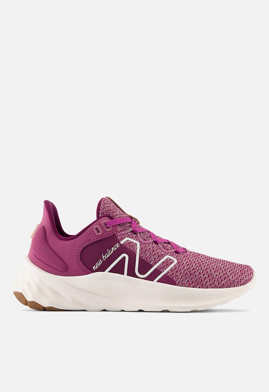 New Balance  - Fresh Foam Roav V2 