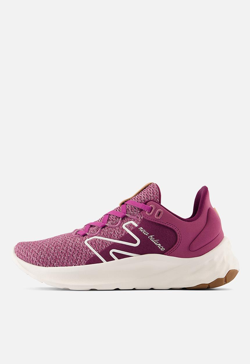 New Balance  - Fresh Foam Roav V2 