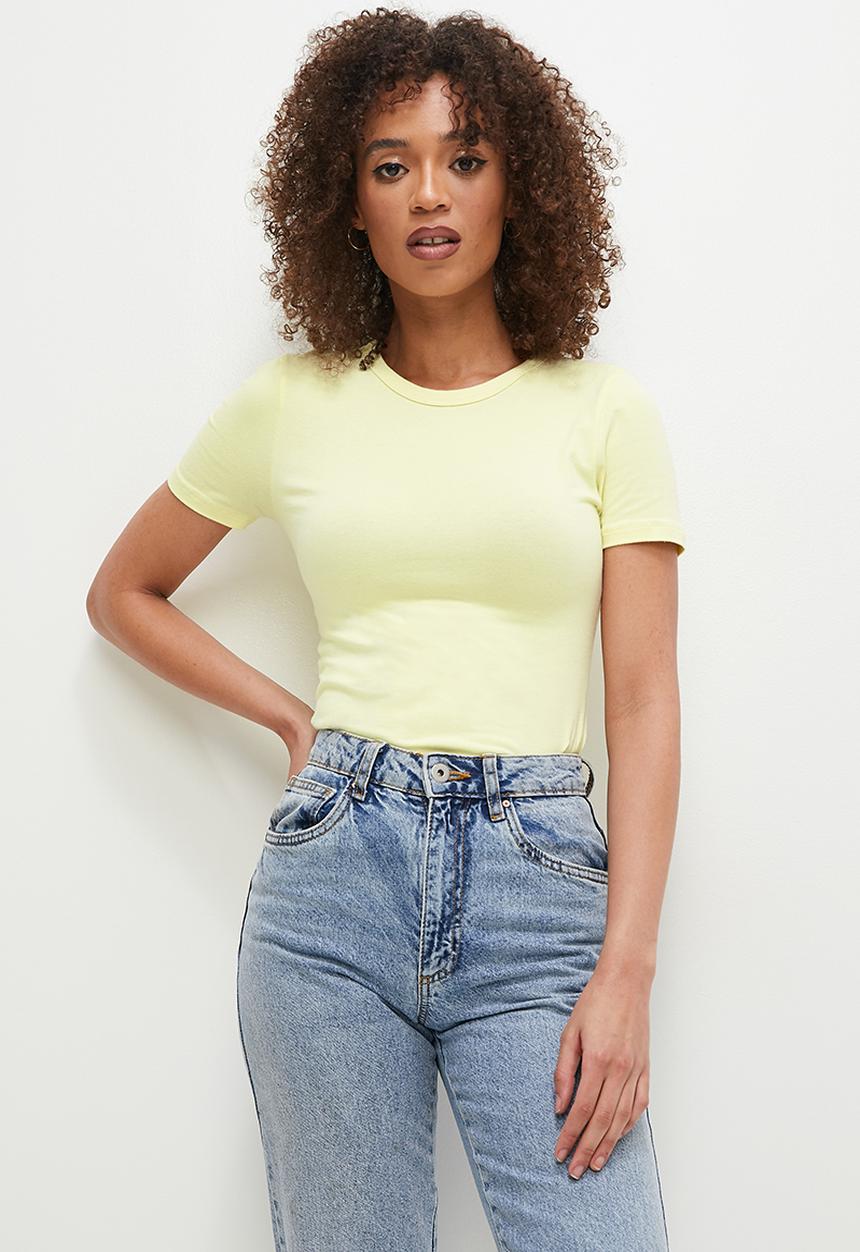 Superbalist - Basic crew fitted tee - pale banana