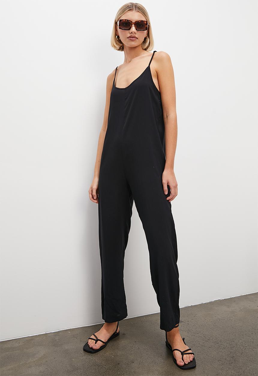 Superbalist - V-neck jumpsuit with tapered leg - black