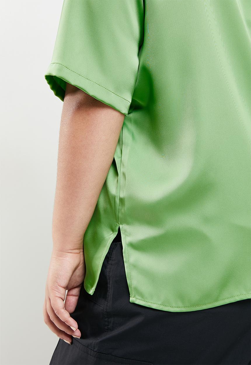 Cotton On - Curve amalfi short sleeve satin shirt - super green
