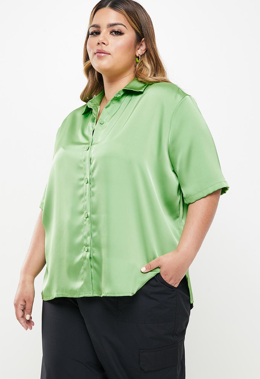 Cotton On - Curve amalfi short sleeve satin shirt - super green