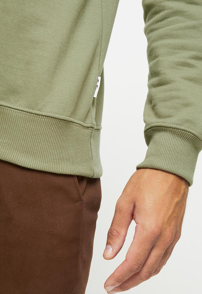 Ben Sherman - Target emb crew fleece - olive