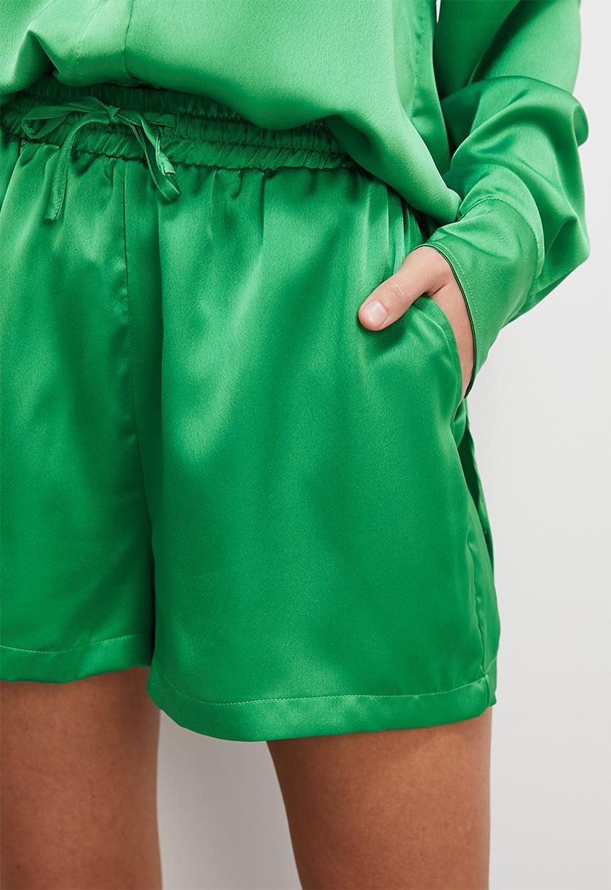 Superbalist - Satin drawstring shorts - green