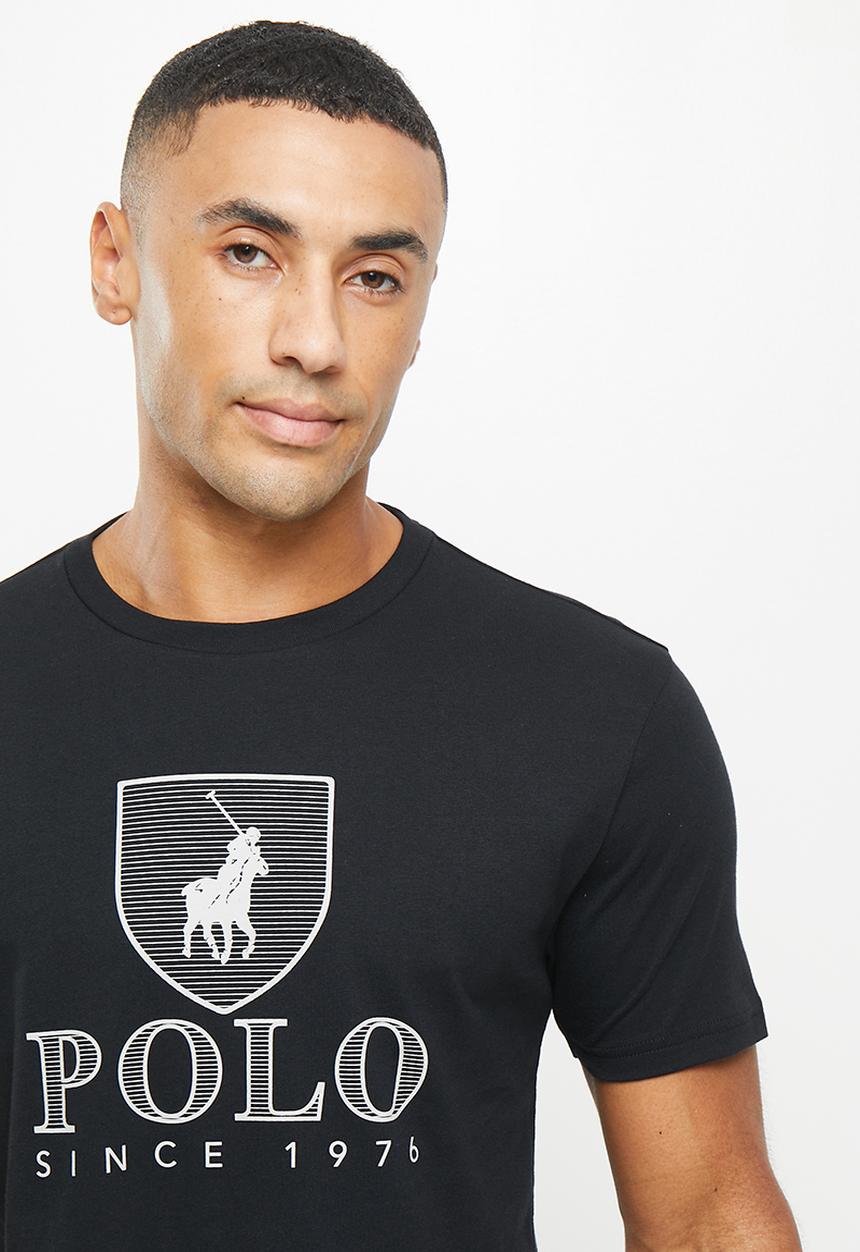 POLO - Men shield printed tee - black