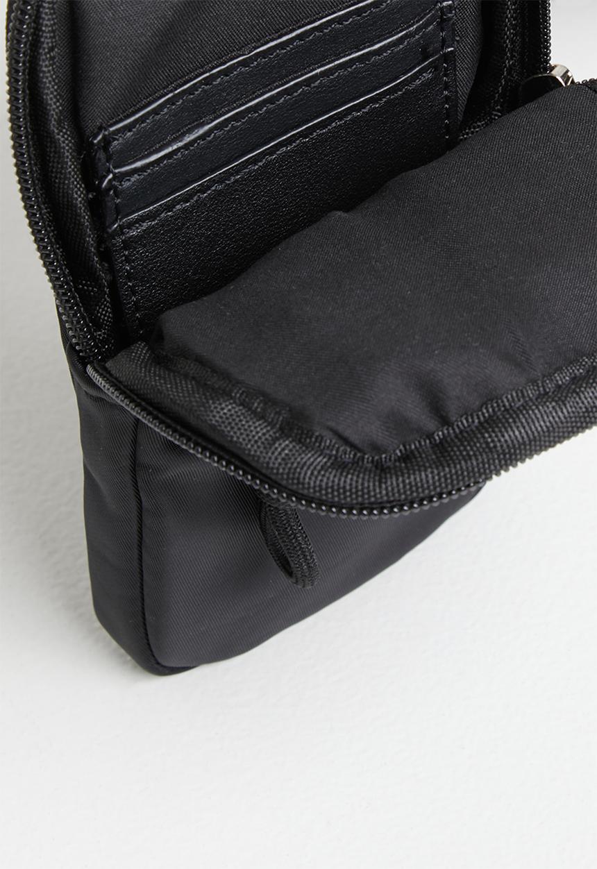 urban° - Urban cross body cell phone bag - jet black
