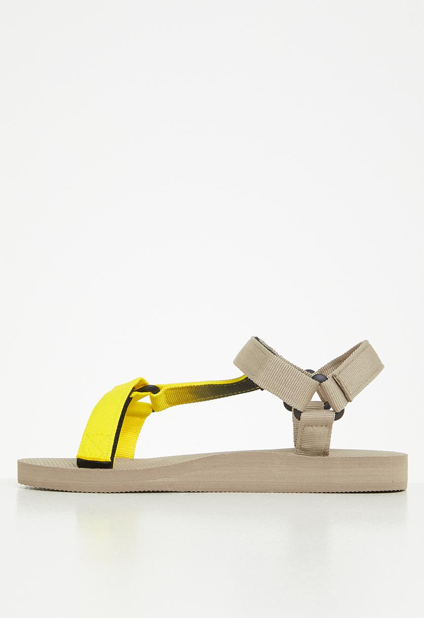 Tom Tom - Dream fade velcro strap sandal - yellow & taupe