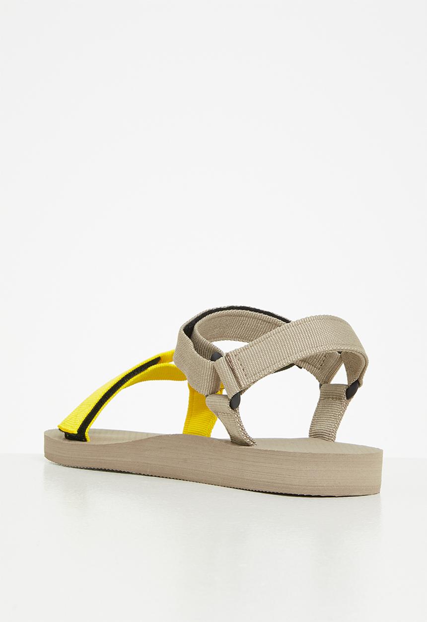 Tom Tom - Dream fade velcro strap sandal - yellow & taupe