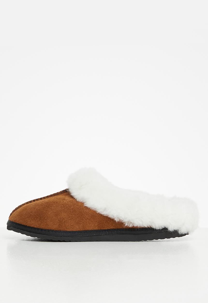 Karu - Sleek suede slipper - gunston tuscan tan