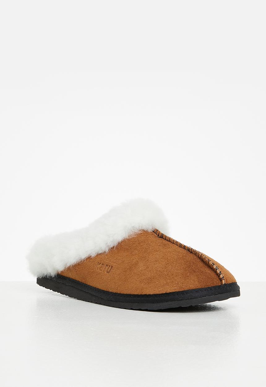 Karu - Sleek suede slipper - gunston tuscan tan
