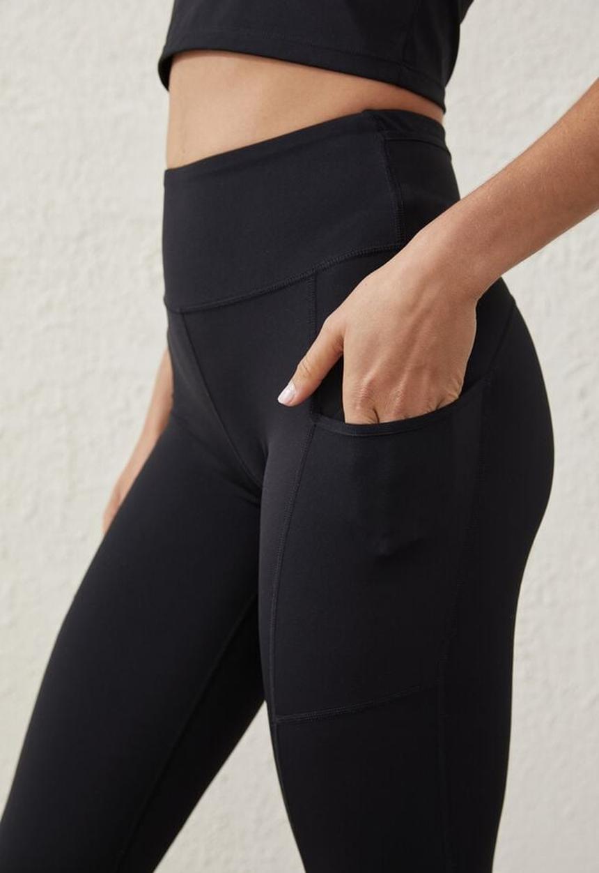 Cotton On - Smoothing explorer tight - black