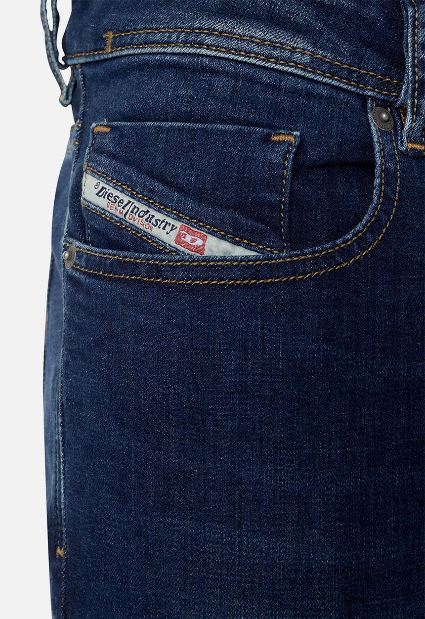 Diesel  - 1979 Sleenker skinny - dark wash blue