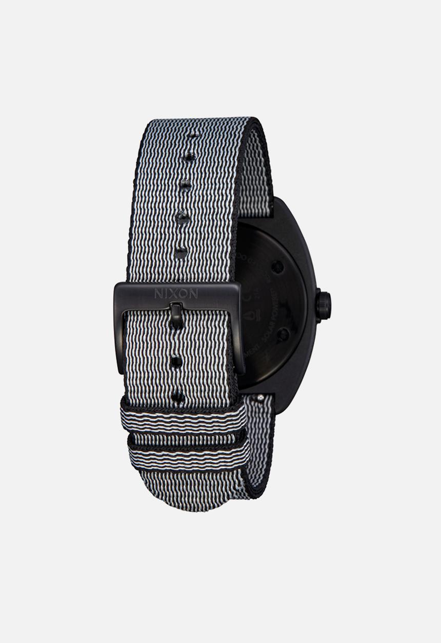 Nixon - Light-wave - all black