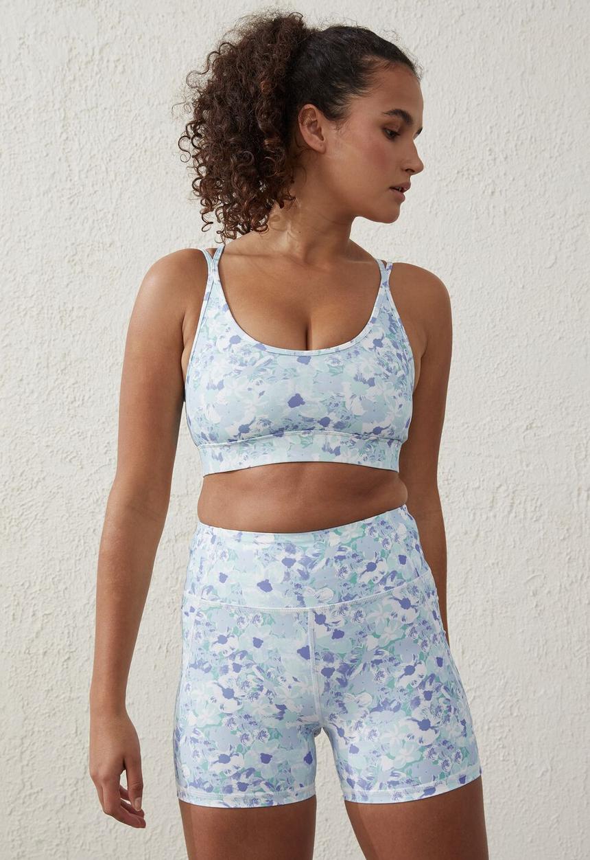 Cotton On - Smoothing pocket shortie short - painterly floral silky blue