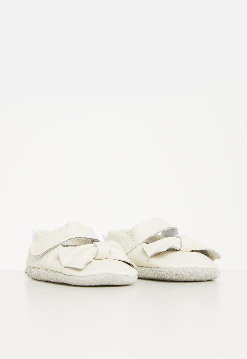 Pitta-Patta Shoes - Baby girls bow pump - ivory