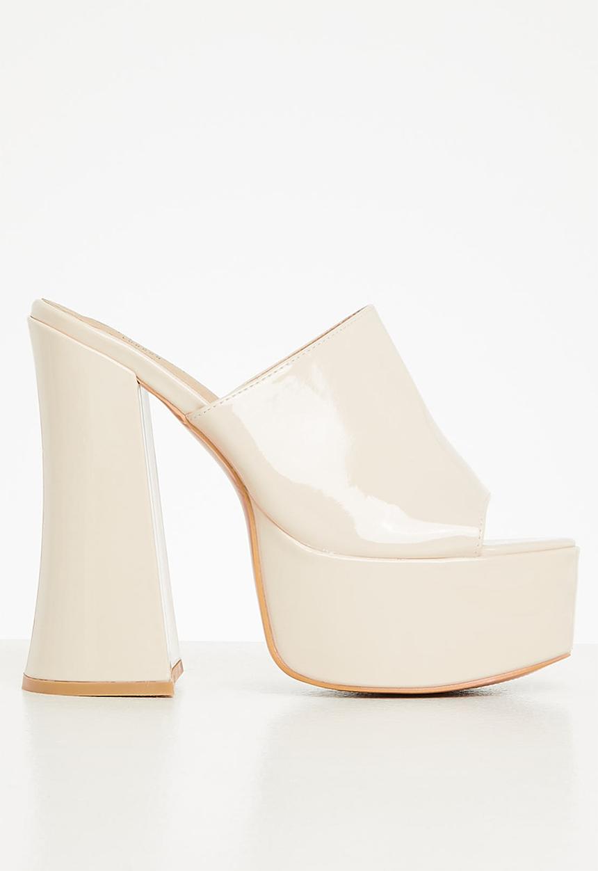 SIMMI London - Zuma -1 platform mule - off white patent