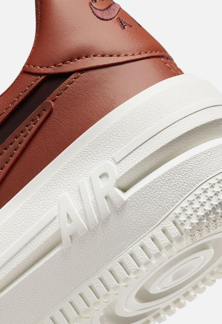 Nike - Nike air force 1 plt.af.orm - mars stone/burgundy crush-sail