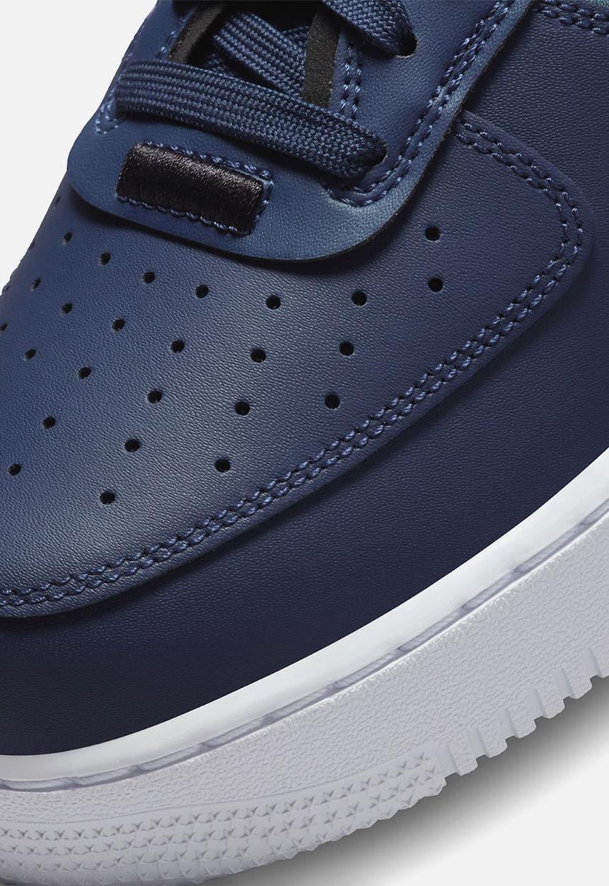 Nike - Air Force 1 react - midnight navy, white-black & action grape