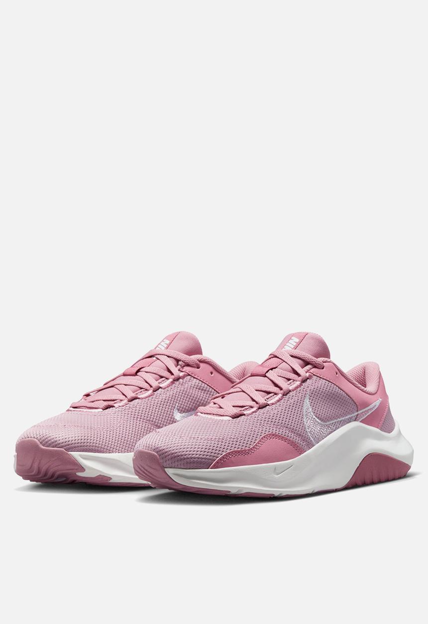 Nike - Nike Legend Essential 3 Next Nature