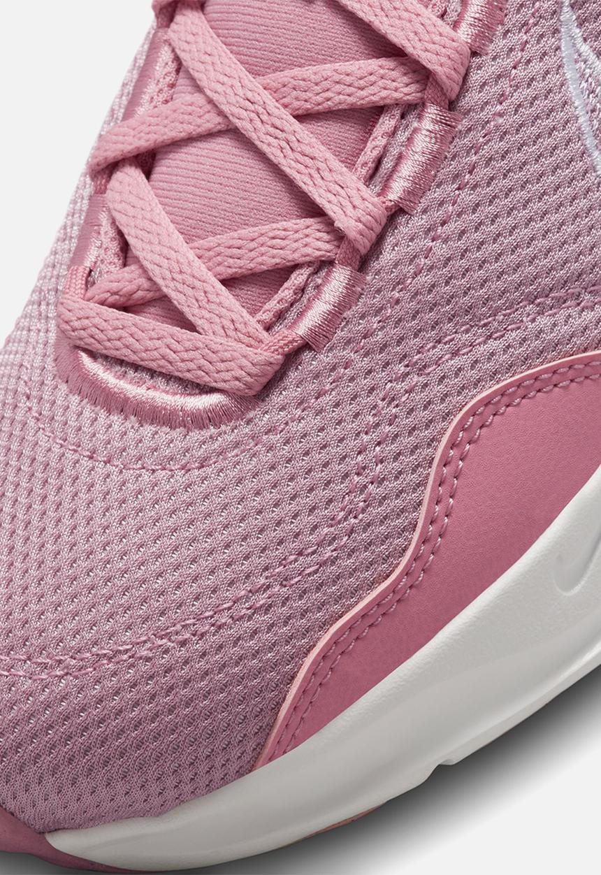 Nike - Nike Legend Essential 3 Next Nature