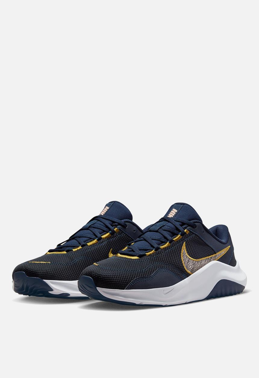 Nike - Legend essential 3