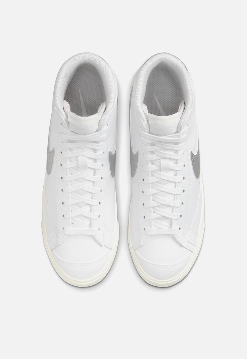 Nike - Nike Blazer Mid '77 ESS