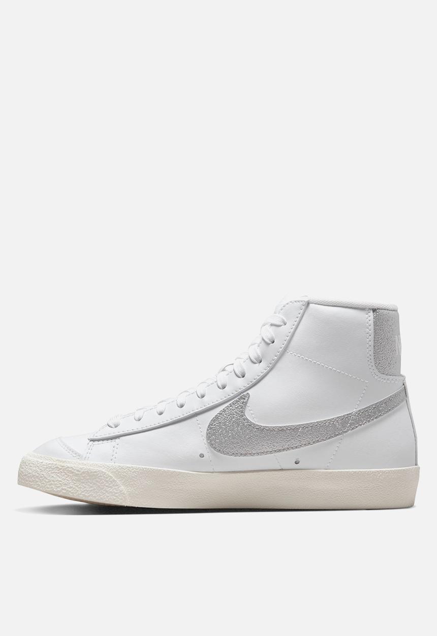 Nike - Nike Blazer Mid '77 ESS