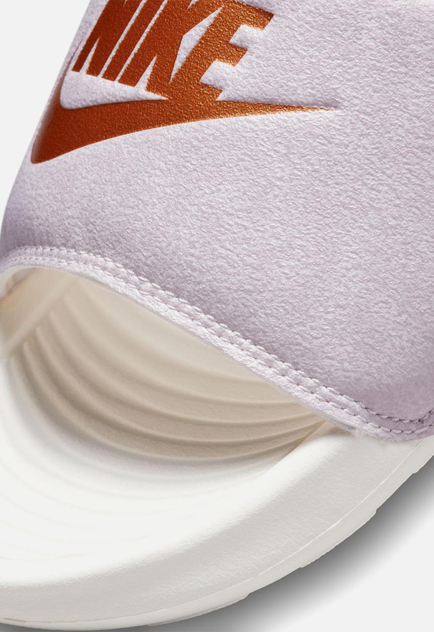 Nike - Victori One