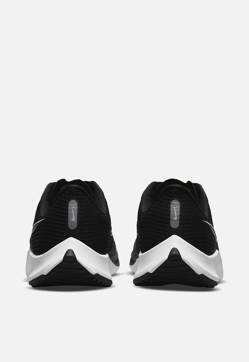 Nike - Air Zoom rival fly 3