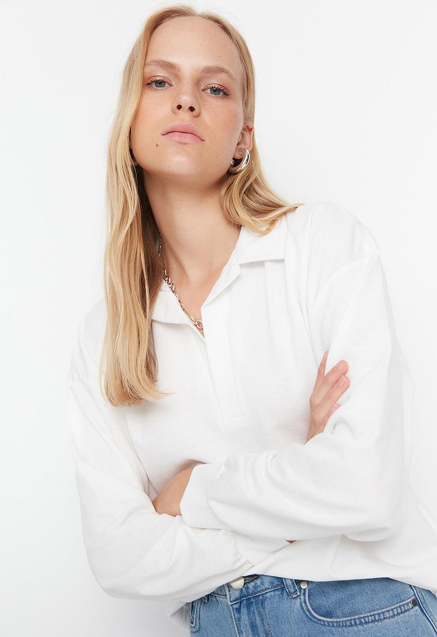 Trendyol - V-neck sweatshirt - white