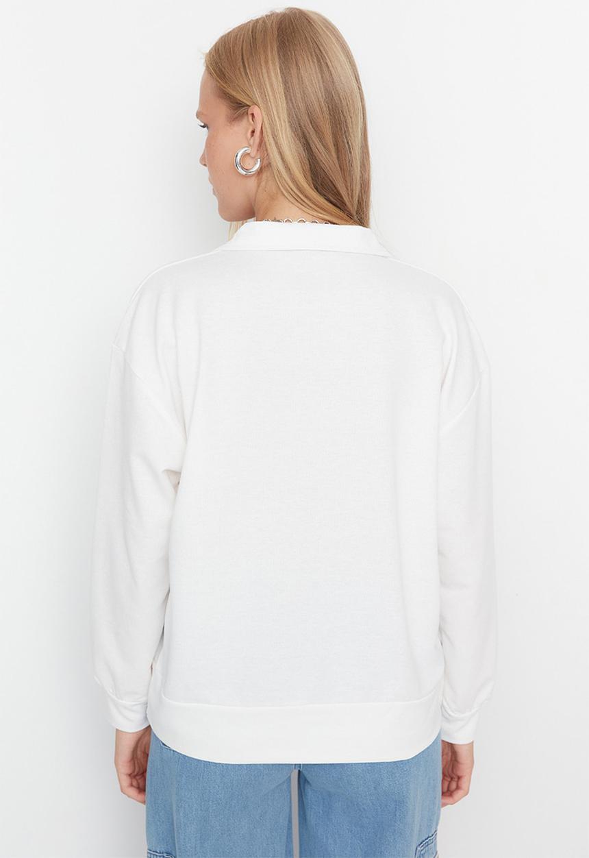 Trendyol - V-neck sweatshirt - white