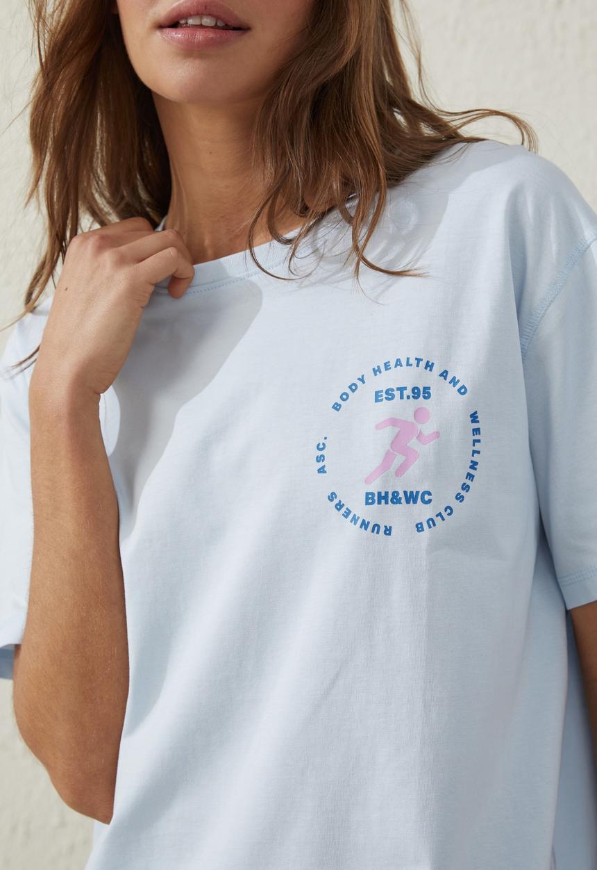 Cotton On - Active graphic T-shirt - silky blue/bhwc runners