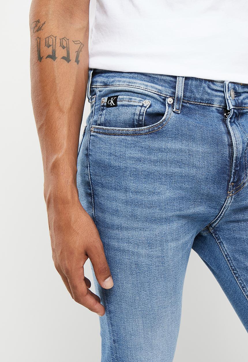 Calvin Klein - Super skinny - medium wash