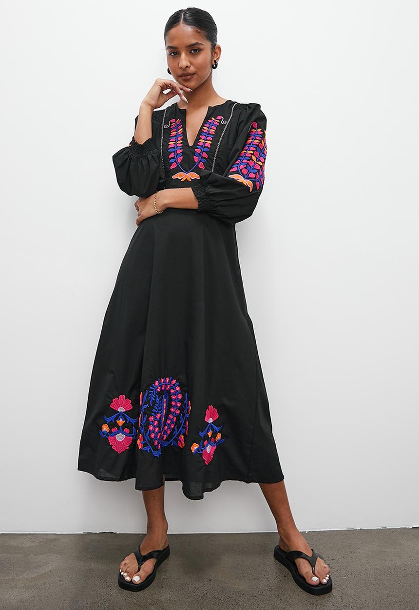 Superbalist - Anglaise babydoll dress - black & pink
