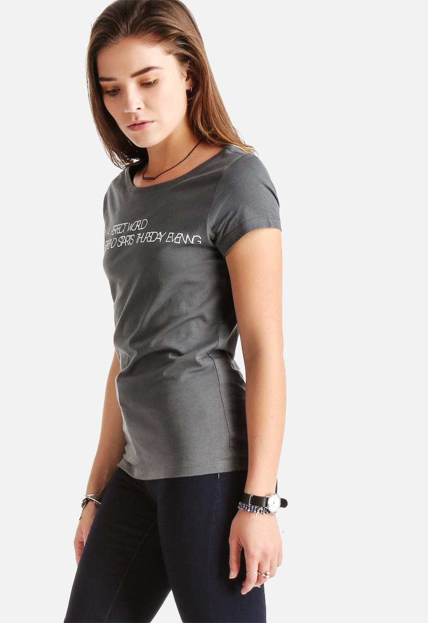 Jacqueline de Yong - Chicago Tee