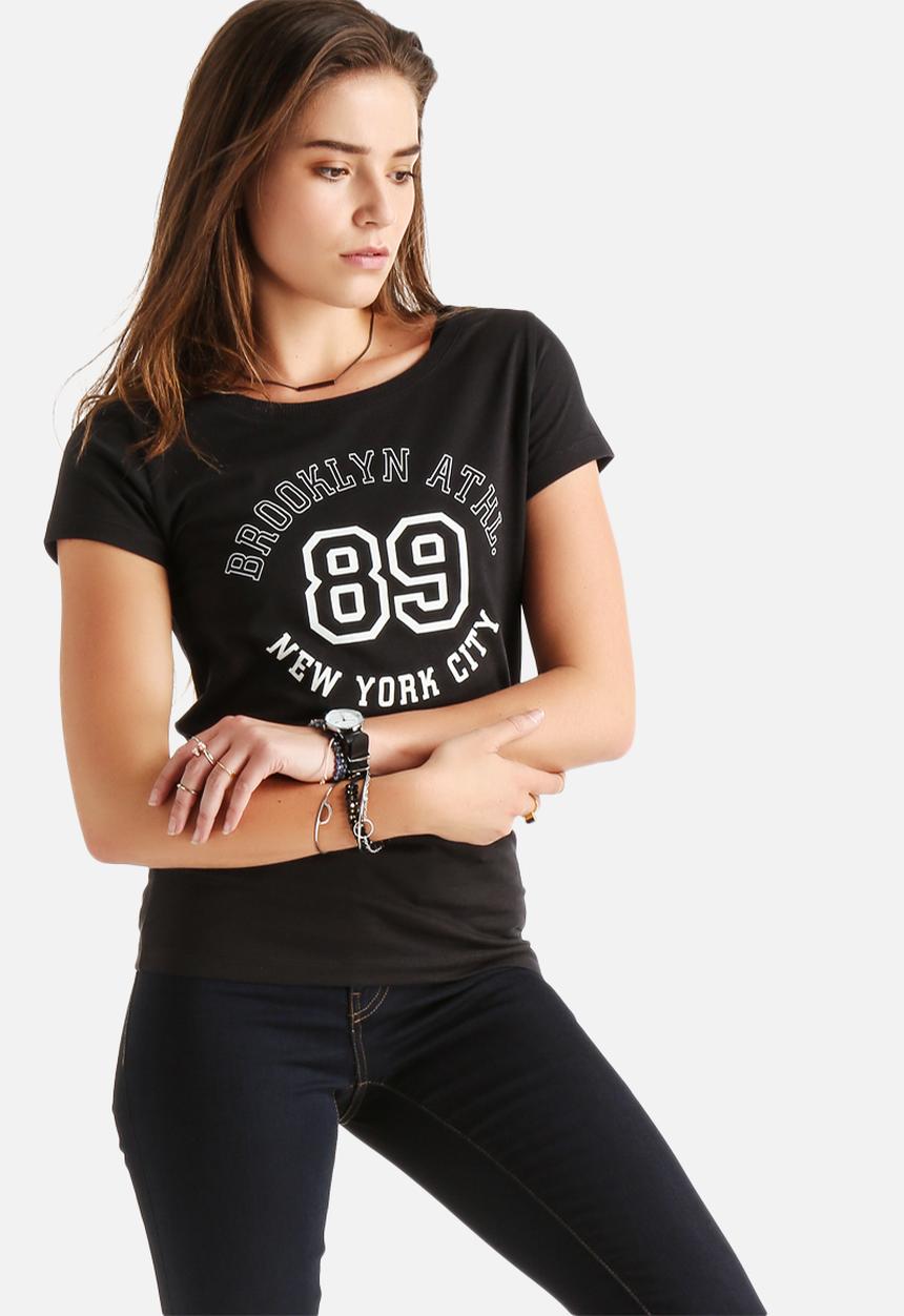 Jacqueline de Yong - Chicago Tee