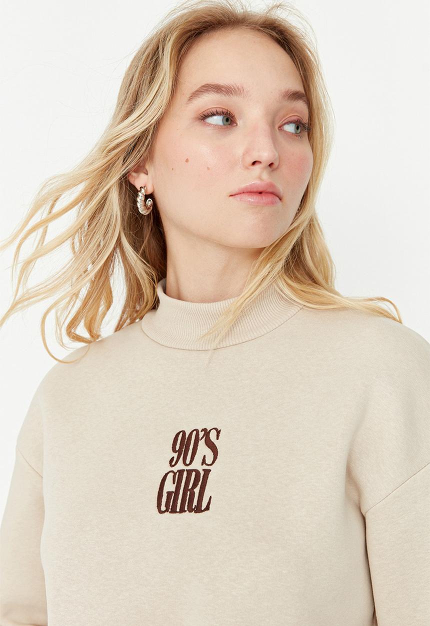 Trendyol - Basic 90's girl knit sweater - beige