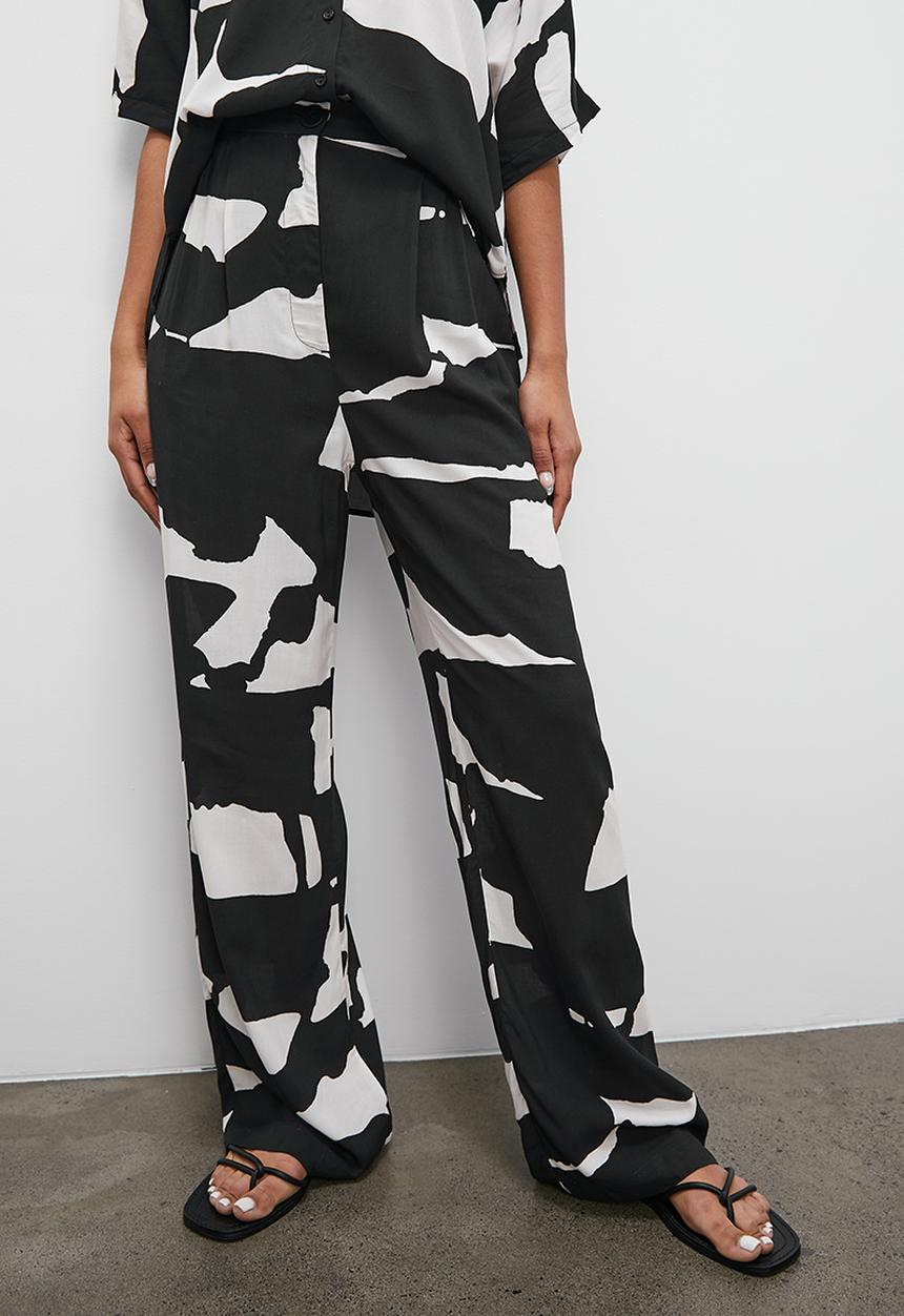 Superbalist - Relaxed wide leg co-ord - bold cut out