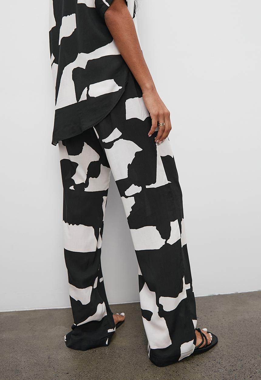 Superbalist - Relaxed wide leg co-ord - bold cut out