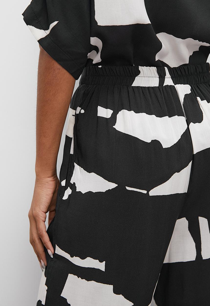 Superbalist - Relaxed wide leg co-ord - bold cut out