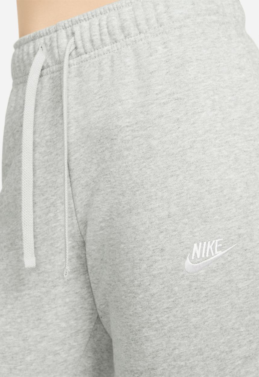 Nike - NSW Club Fleece Mid-Rise Slim Joggers