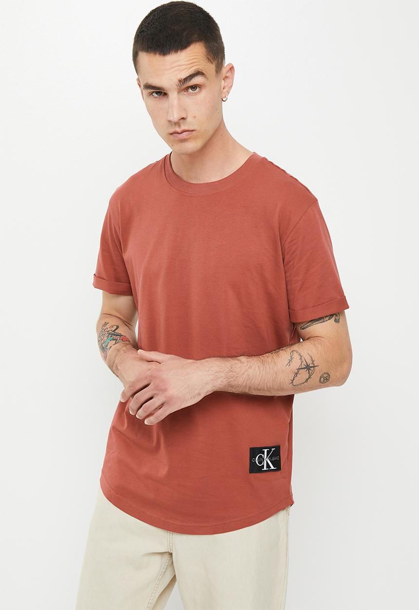 Calvin Klein - Badge turn up sleeve - terracotta tile