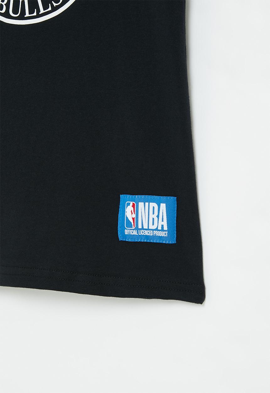 NBA - Chicago bulls core badge print tee - black