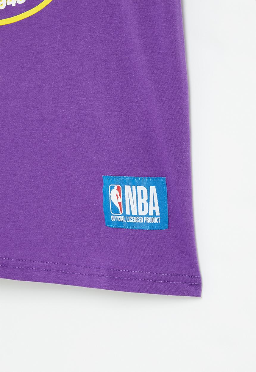 NBA - La lakers core badge print tee - purple